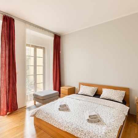 City Centre Garden Apartment With Parking プラハ エクステリア 写真