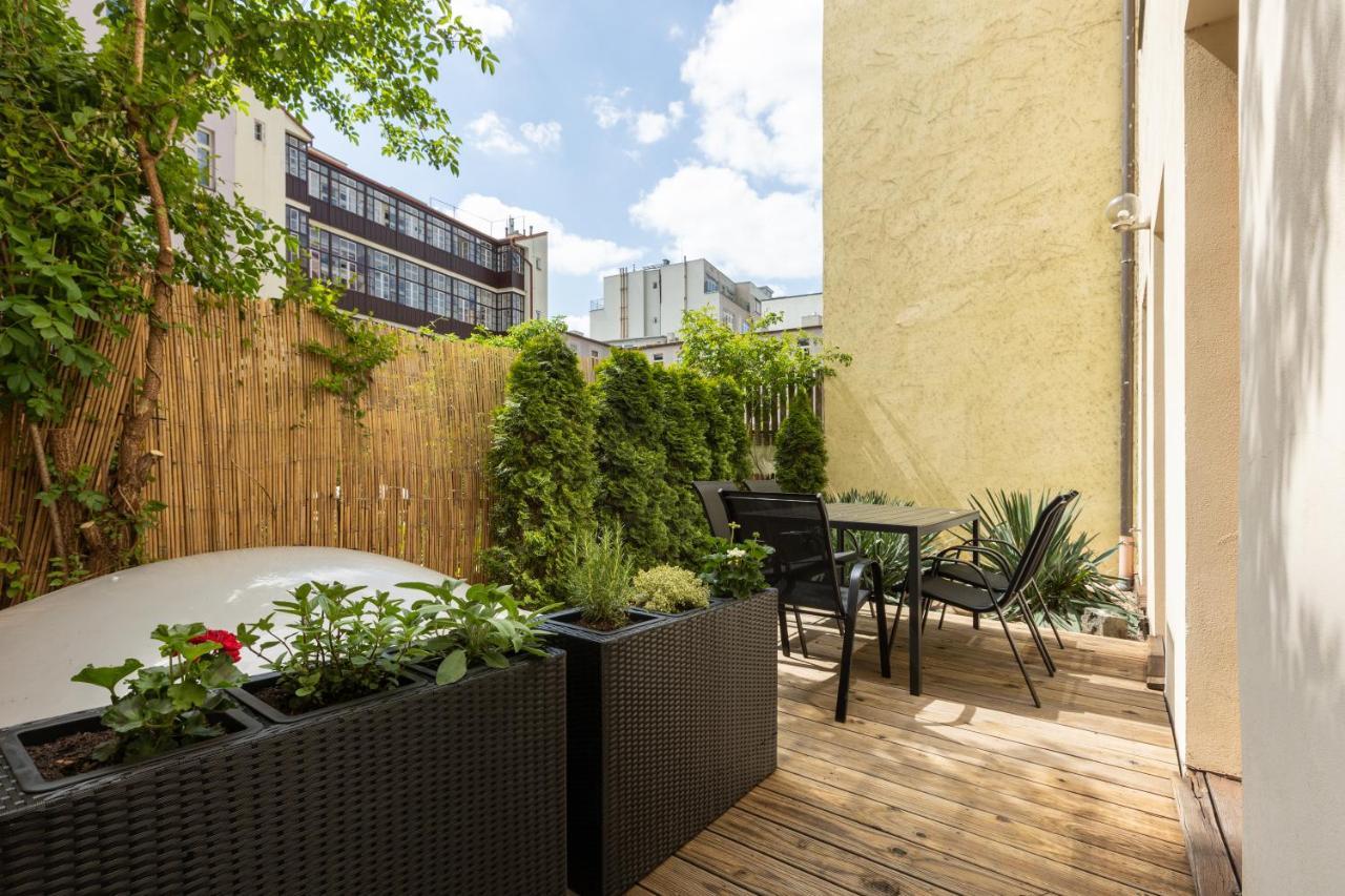 City Centre Garden Apartment With Parking プラハ エクステリア 写真