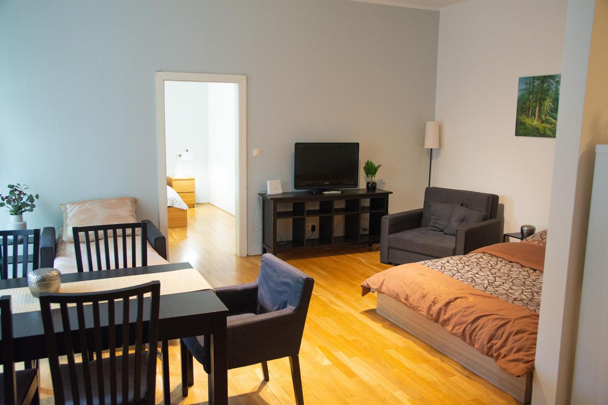 City Centre Garden Apartment With Parking プラハ エクステリア 写真